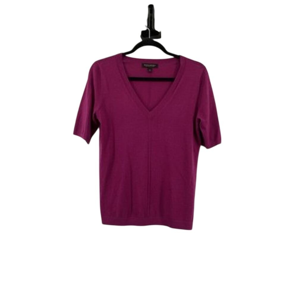Banana Republic Women’s dark pink 100% Merino wool v-neck Short Sleeve sweater S